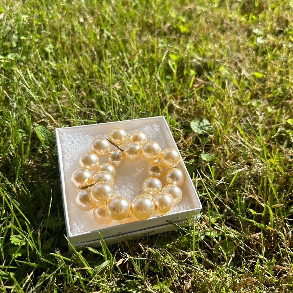 LAST CHANCE Chunky Pearl Bracelet
